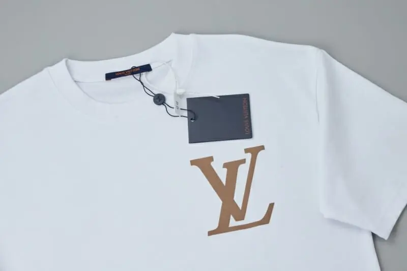 louis vuitton lv t-shirt manches courtes pour unisexe s_1241a012